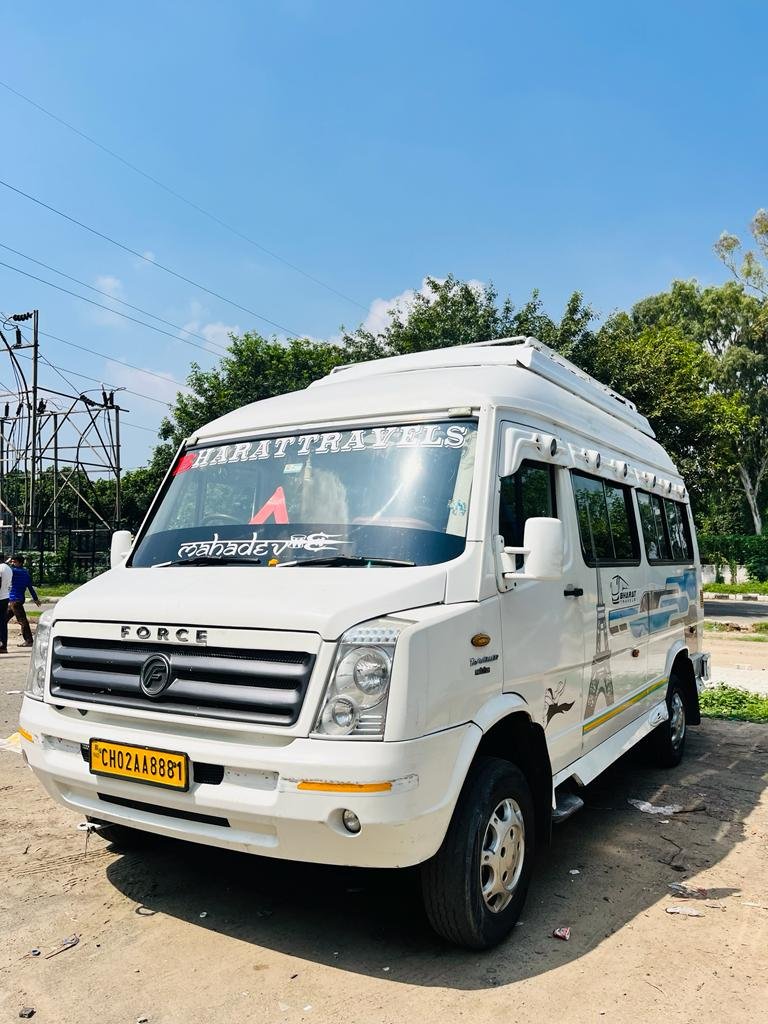 10 Seater Tempo Traveller
